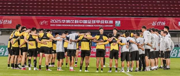 篮球训练中“盲区空切练习”是否能提升场上弱侧球员的战术阅读能力